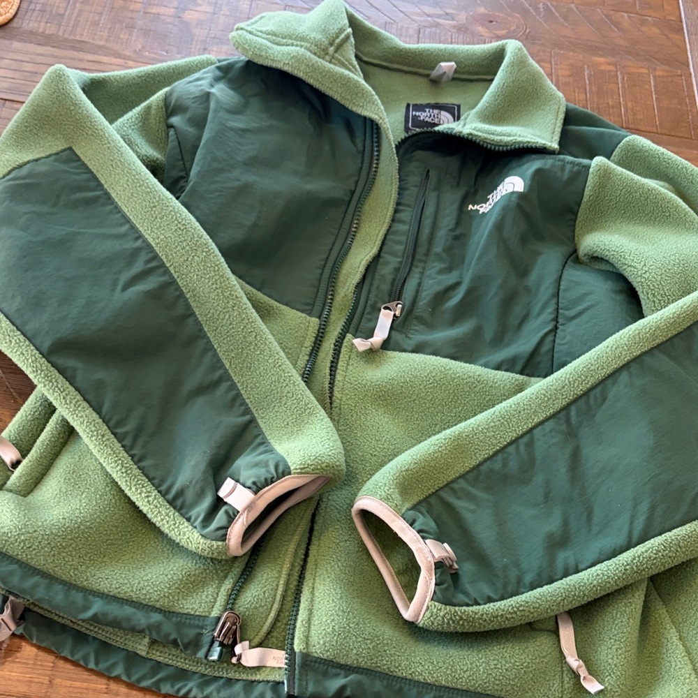 The North Face women’s fleece